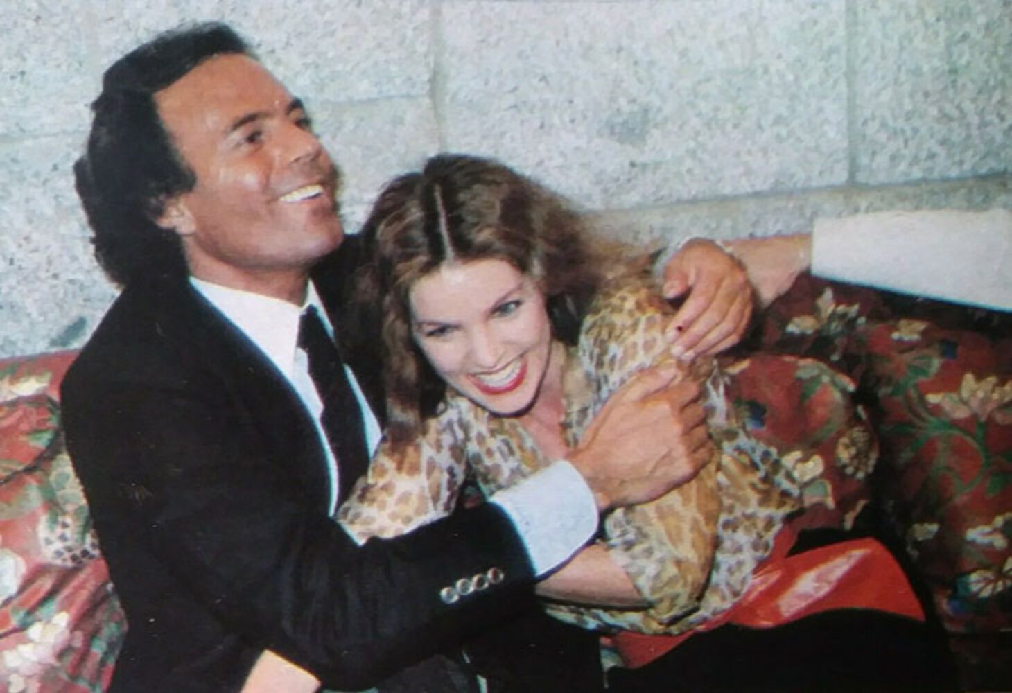 Julio Iglesias y Priscila se mostraron juntos en los '80