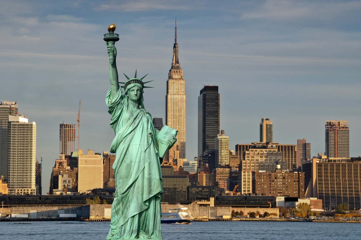Nueva York está por primera vez en la cima de ciudades más caras.